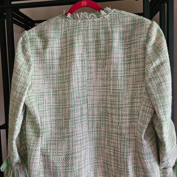 FASHION INSTINCT JACKET AND SKIRT SUIT. JACKET SIZE 22 AND SKIRT SIZE 2X GREEN - Picture 2 of 8